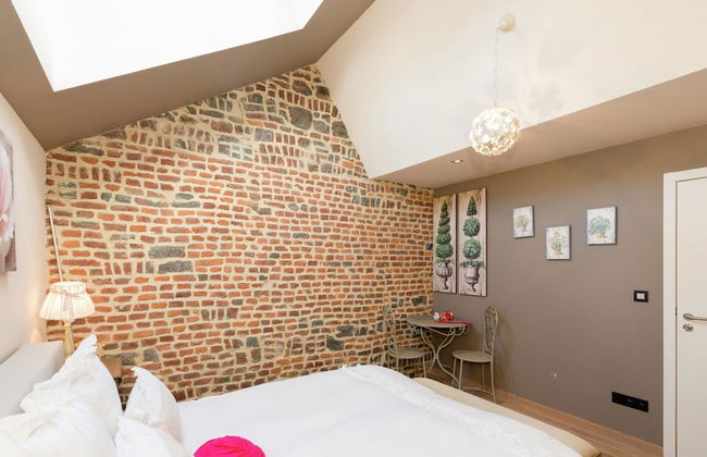 Magnificent Character Cottage with Spa Tub near Marche-en-Famenne - Photo 6