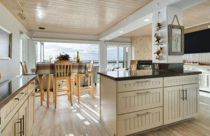 Oceanfront La Selva Beach Home w Fireplace Views Direct Beach Access Sand Castle by AvantStay - Foto 13