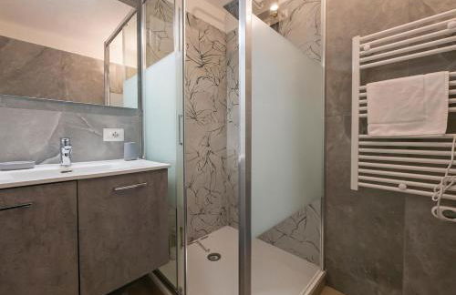 Alpine Retreat Bormio - With WIFI and Smart Tv - Photo 3