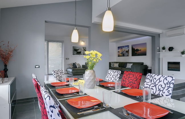 Villa in Pula Near Beach With Private Pool - Foto 9