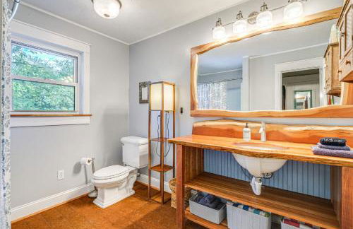 Blacksburg Hideaway with Hot Tub about 5 Mi to Campus! - Foto 10