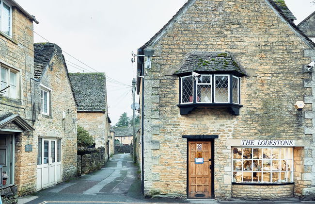Bluebirds Cottage Light Airy 2BD Bourton - Photo 27