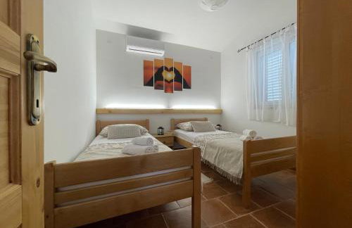 Holiday home with private pool and mini golf Fjaka, Zadar region - Photo 28