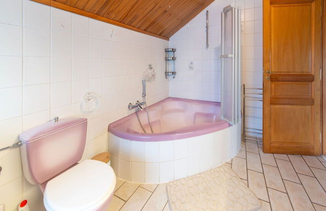 Sweet Home in Chiny With Garden - Photo 21