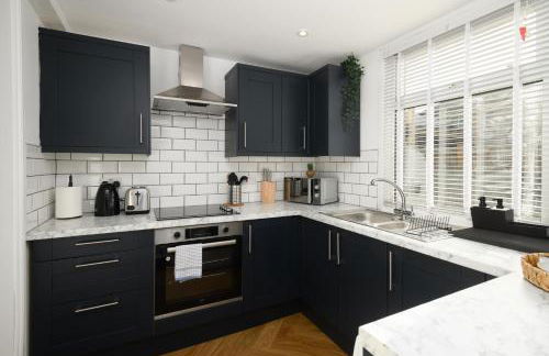 Asher Suite - Cozy 2BR Home with Parking & WIFI - Foto 55