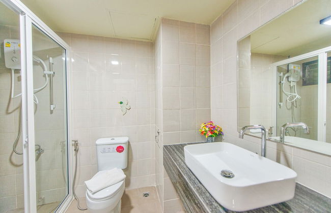 Hillside Plaza & Condotel 4 Downtown - Photo 71