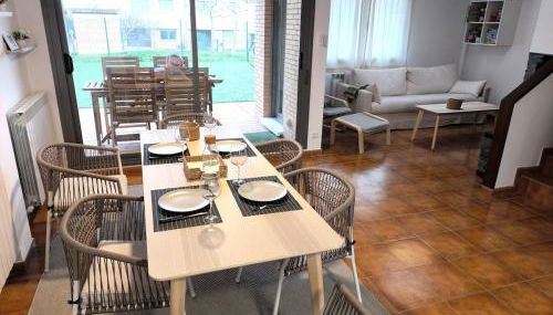 Unifamiliar con jardín, piscina, tenis y pádel - Foto 4