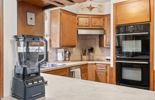 DFW 3BR Luxury Family Escape with Pool and Game Room - Foto 19