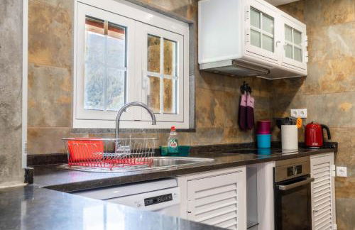 Madeira Bird House - House in the Mountains With Garden - Foto 27