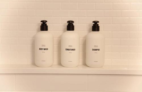 The Homestead Historic Charm & Big Backyard - Foto 31