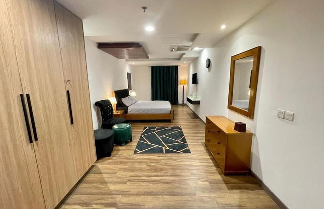 Air Reside Residency Apartment - Photo 5