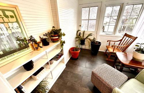 Derby and Downtown - Foto 32