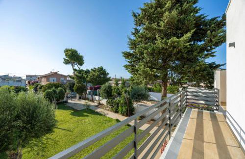 Villa Francesca - Beach and Airport - Photo 13