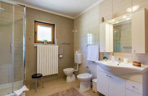 Comfortable apartment in Cerovlje with pool - Foto 18