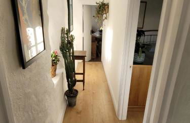 Idyllic Cornish Cottage, Superking bed, private garden dogs welcome - Photo 3