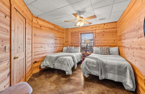 Above and Beyond, Cabin with Massive Views Near Helen - Foto 38