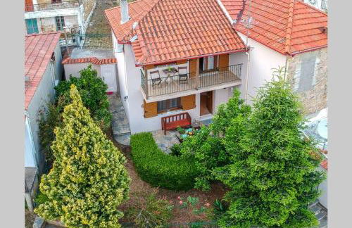 Small House with Garden & View - Foto 1