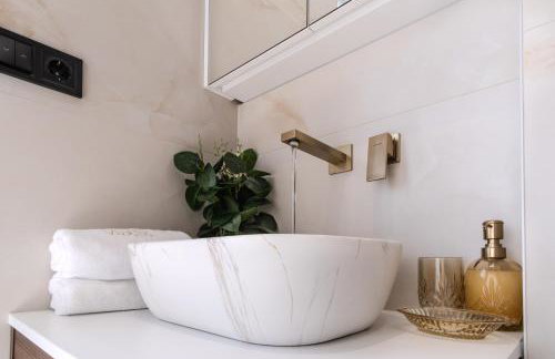 Luxury Villa Vesper- Heated Pool, Hot Tub, Rooftop terrace, Gym - Foto 35