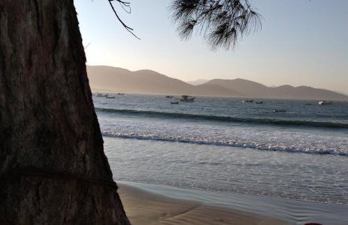 Casa aconchegante térrea à 3min de carro do centro e praia central - Foto 24