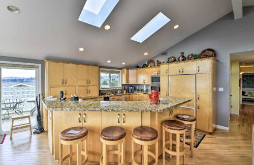 Anacortes Paradise Vacation Rental with Water Views! - Foto 7