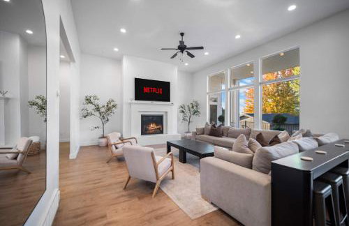 Luxe Family Retreat with Private Pickleball a Large Swim Spa indoor Movie Theatre 2 Outdoor Firepits a Home Gym and more - Foto 4