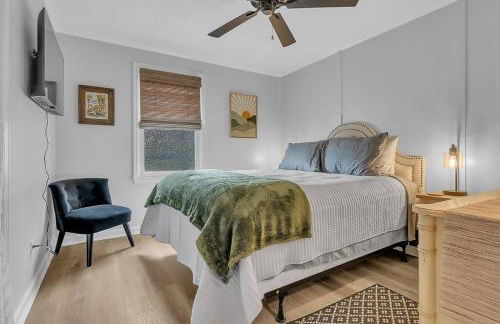 Pet friendly - steps to water! - Foto 21