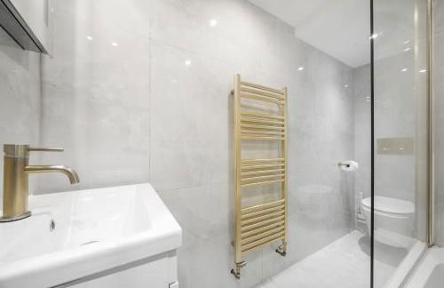 Stylish Kentish Town HomePrivate Garden Jacuzzi - Foto 8