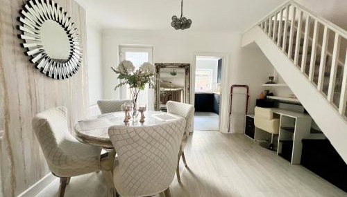 2 Bed Modern Luxury House - Foto 4