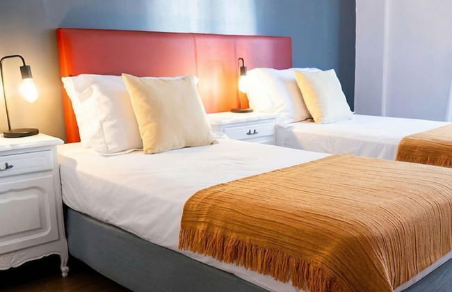 Moreno 820 by DOT Suites - Photo 11