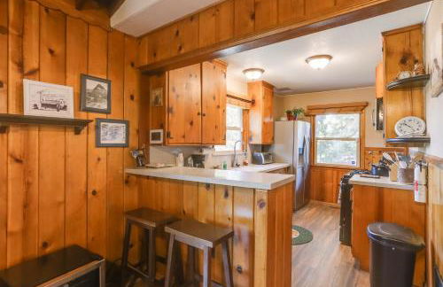 Crestline Cabin Close to Lake Arrowhead and Skiing - Foto 2