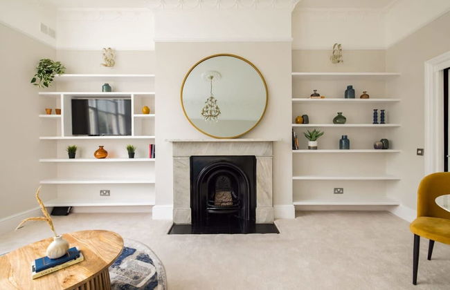 Chic Sunlit Earls Court Flat - Photo 6