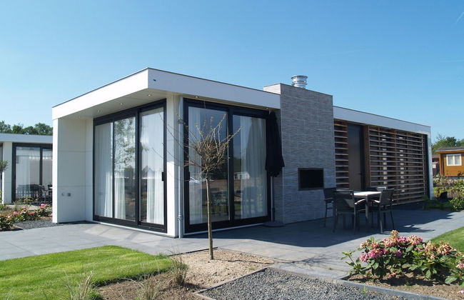 Modern Chalet 1 km. of a National Park - Photo 1