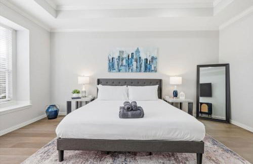 Luxury Backyard Pool & Patio Oasis 4-BD - Foto 20