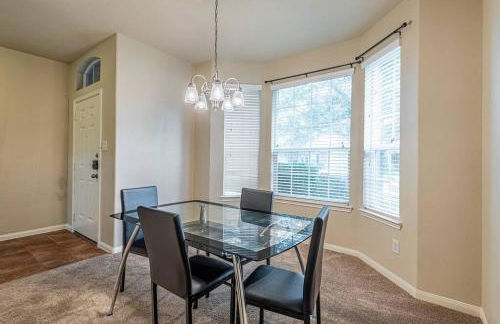 New Beautiful 4/BR Vacation Home - Photo 12