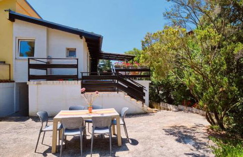 Beautiful Apartment In Mali Losinj - Foto 11