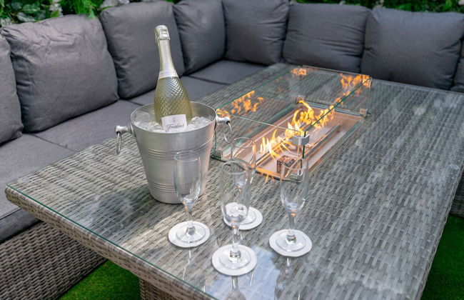 Luxury Georgian City Retreat - Hot Tub - Patio - Photo 28