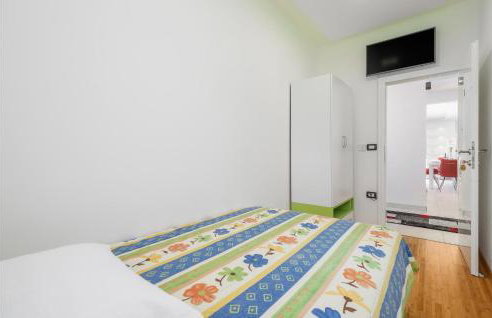 Pet Friendly Home In Porec - Photo 38