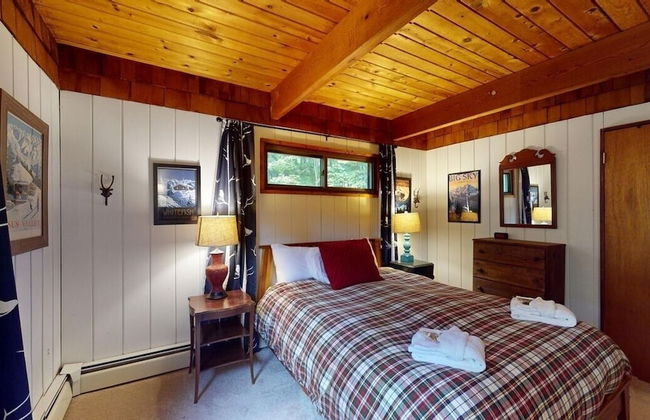 Treehouse Home Brought to you by GetAway Vacations - Photo 2