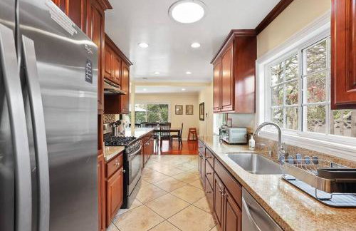 Resort style home, Pool/Spa/Game room near Disney - Foto 1