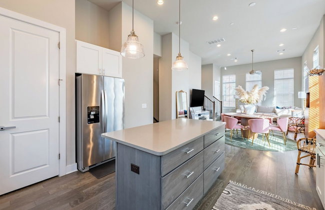 Modern Home, Private Balcony, Near Rainey & Lady Bird Lake Haus of Z - Foto 57