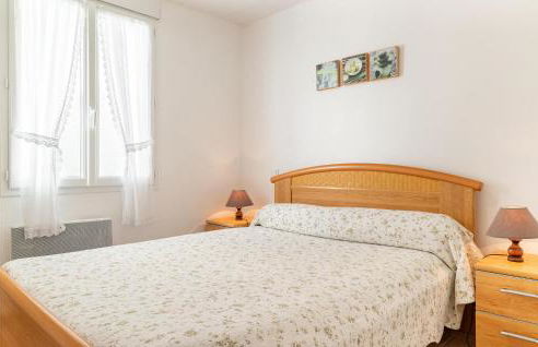 Awesome Home In La Faute Sur Mer - Photo 11