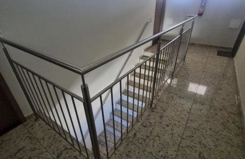 Apartamento completo com Wi-Fi, garagem em condomínio - Ideal para estadias tranquilas - Foto 29