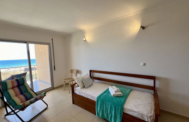 Monte Gordo Beach Ocean View 3 by Homing - Foto 3