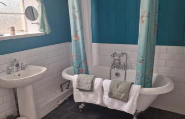 Whitstone getaway - Photo 19