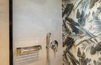 Marea Luxury Suites - Photo 68