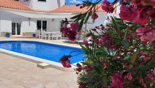 Villa voor 8 personen met zwembad - Foto 3