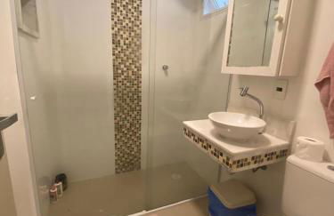 Refúgio Familiar na Enseada Guarujá Condominio Vinä Del Mar AC e Wifi - Foto 15