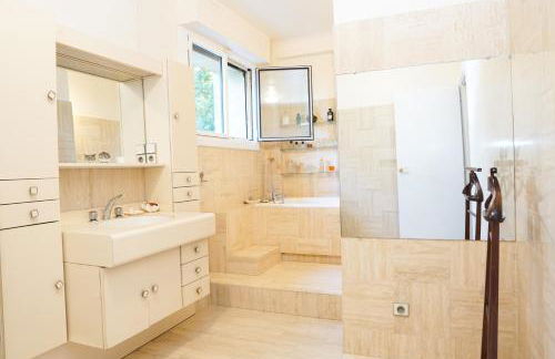 EXIGEHOME-Bel appartement 3 chambres grands volumes - Foto 17