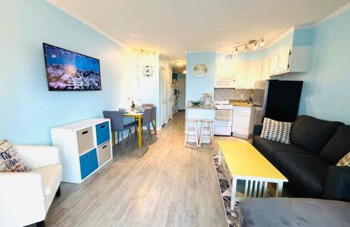 Beautiful newly renovated beachfront condo at Casa Del Mars - Foto 12