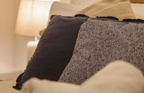 Exclusive Penthouse- 85 Inch Huge TV - Foto 18